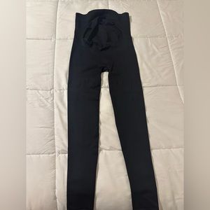 Blanqi black maternity leggings. Tag off, never worn. Great condition